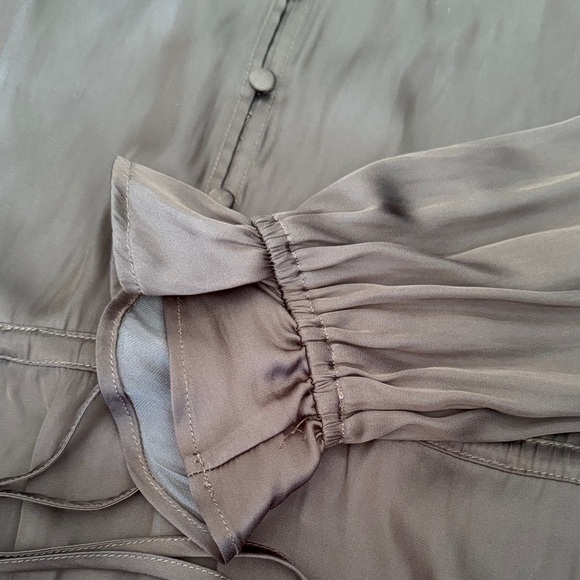 PAIGE Navy Kendalle top - Picture 9 of 10